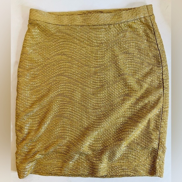 H&M Gold Mini Skirt - Picture 4 of 10